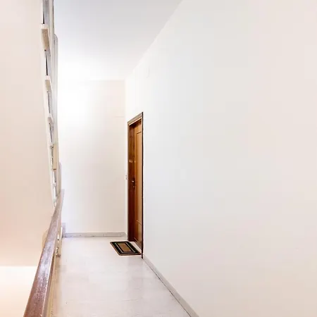 Prato Della Valle Red & Blu Падуя