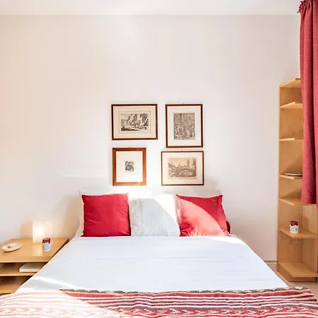 شقة Guesthost - Prato Della Valle Red & Blu *