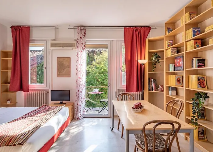 Guesthost - Prato Della Valle Red & Blu